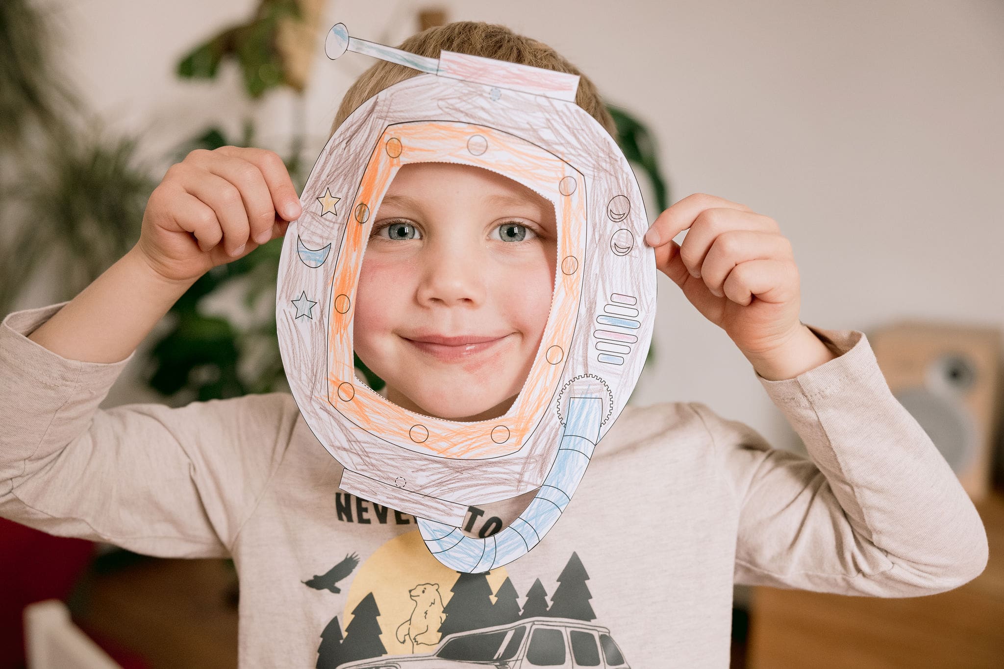 Montessori coloriage masque maison imprimer