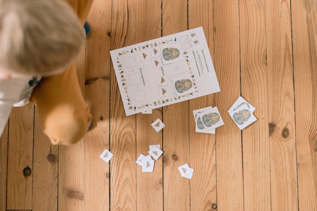 Montesori jeu egypte pour enfants de 3 ans